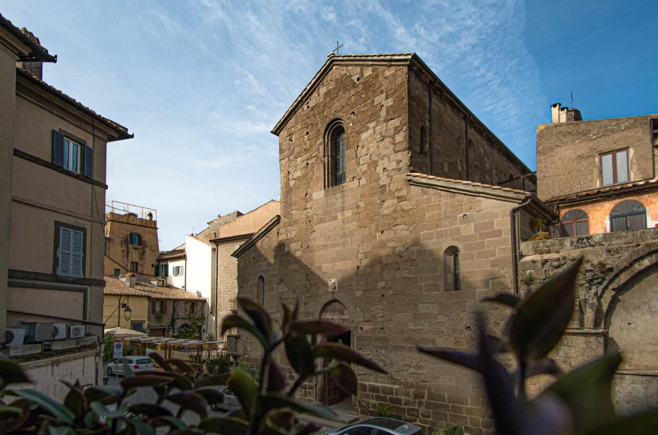 Appartamento Piazza Santa Maria Nuova 维泰博 外观 照片