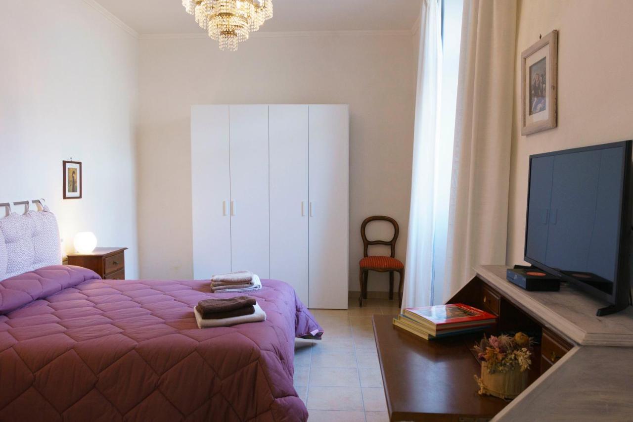 Appartamento Piazza Santa Maria Nuova 维泰博 外观 照片
