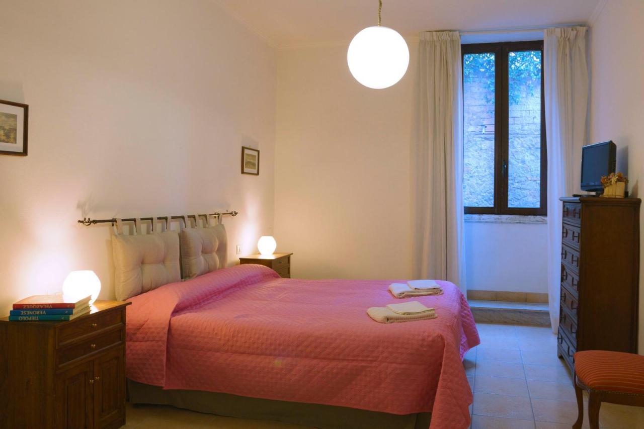 Appartamento Piazza Santa Maria Nuova 维泰博 外观 照片